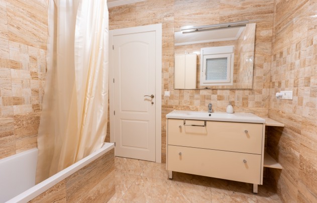 Resale - Villa - Torrevieja - Los Balcones