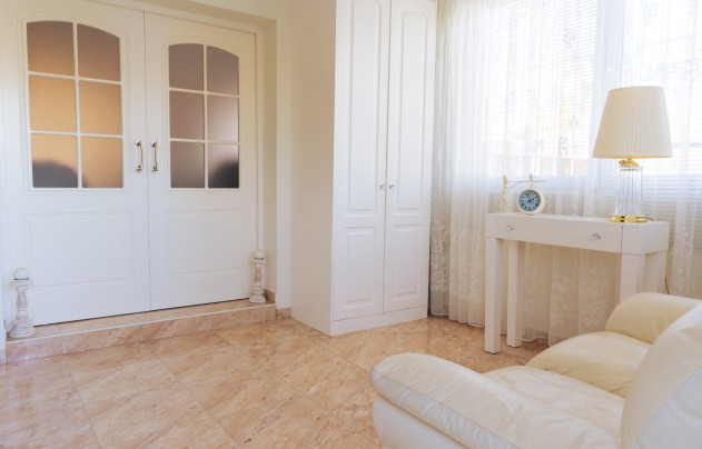 Resale - Villa - Torrevieja - Los Balcones