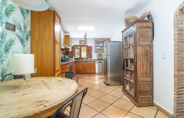 Resale - Villa - Benahavis - La Quinta