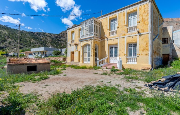 Resale - Villa - Orihuela