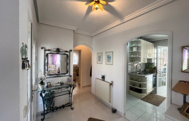 Resale - Villa - Los Urrutias
