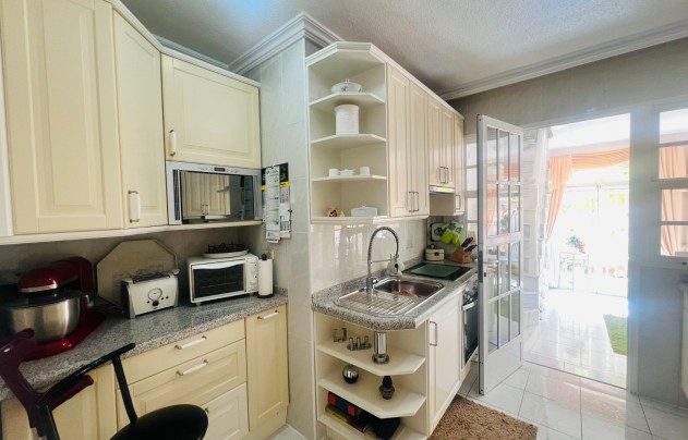 Resale - Villa - Los Urrutias