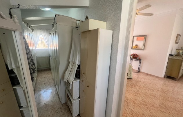 Resale - Villa - Los Urrutias