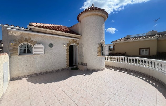Resale - Villa - Los Urrutias