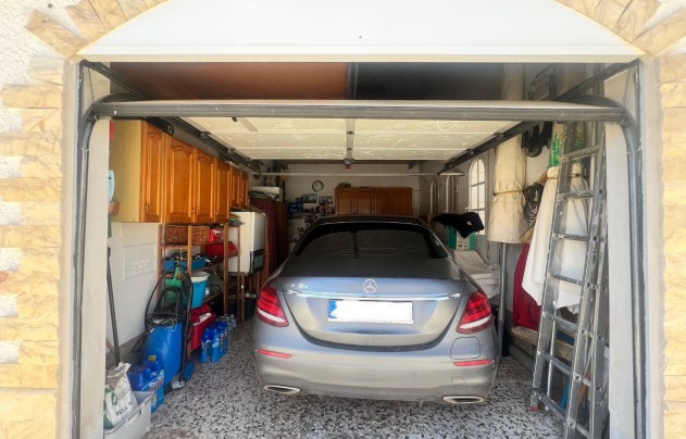 Resale - Villa - Los Urrutias
