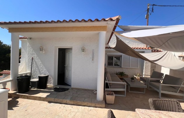 Resale - Villa - La Nucía - Monte Bello