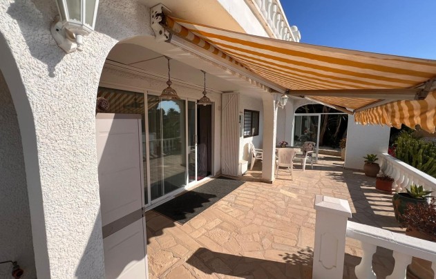 Resale - Villa - La Nucía - Monte Bello