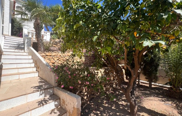 Resale - Villa - La Nucía - Monte Bello