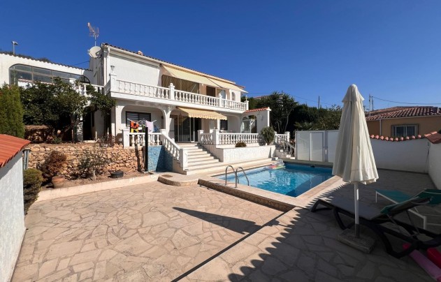 Resale - Villa - La Nucía - Monte Bello