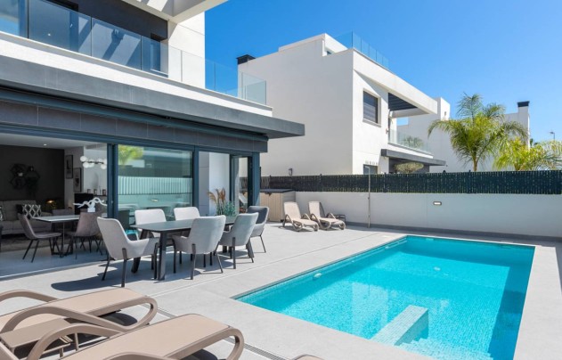 Resale - Villa - Algorfa - La finca Golf