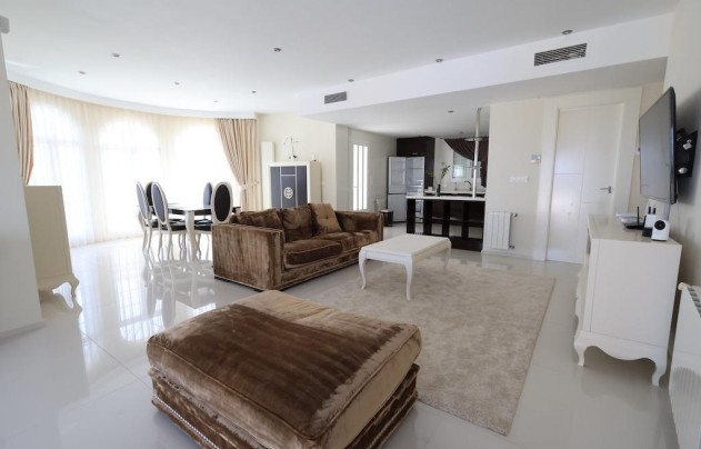 Resale - Villa - Ciudad Quesada