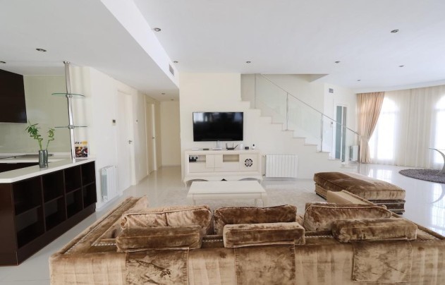 Resale - Villa - Ciudad Quesada