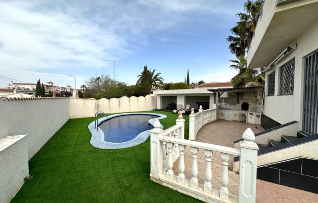 Resale - Villa - Ciudad Quesada