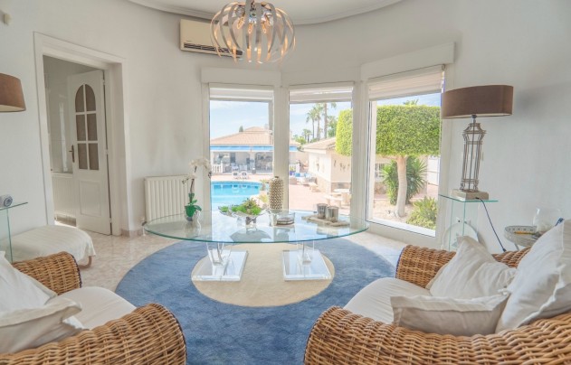 Resale - Villa - Ciudad Quesada