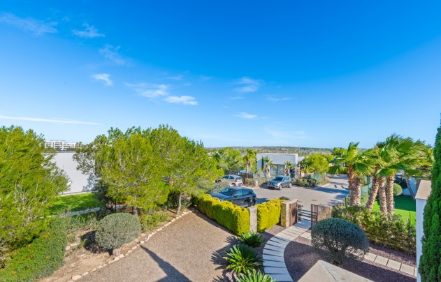 Resale - Villa - Las Colinas Golf Resort - Las Colinas golf
