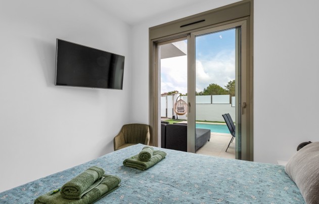 Resale - Villa - Orihuela Costa - Villamartín