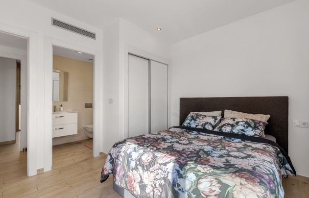 Resale - Villa - Orihuela Costa - Villamartín