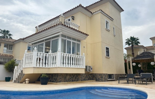 Herverkoop - Villa - Guardamar del Segura - El Raso