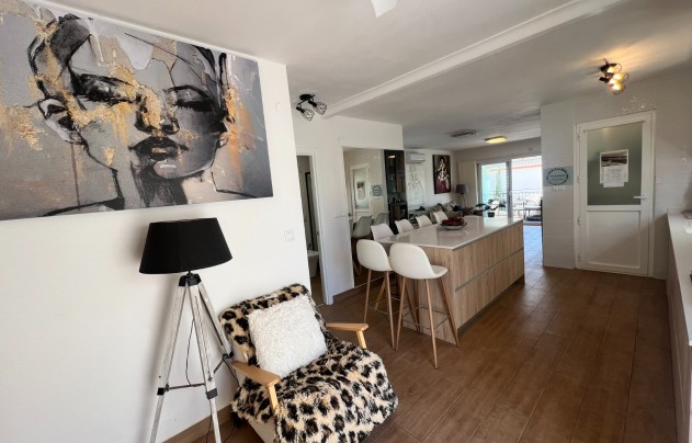 Resale - Villa - Villamartín
