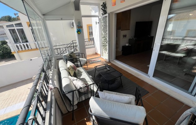 Resale - Villa - Villamartín