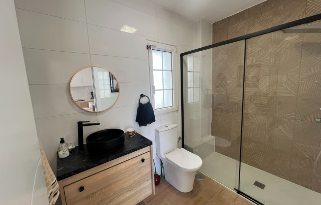Resale - Villa - Villamartín
