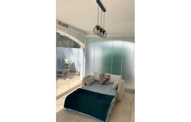 Resale - Villa - Villamartín