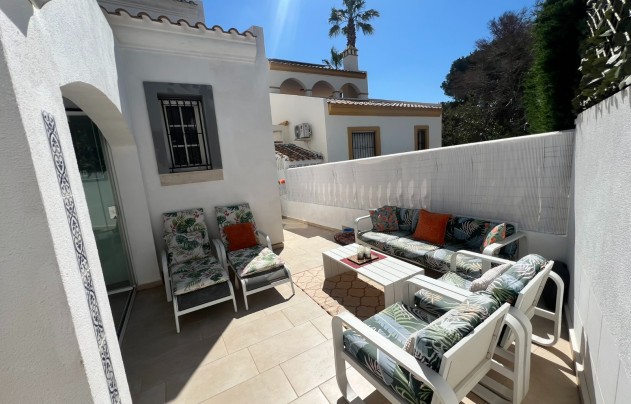 Resale - Villa - Villamartín