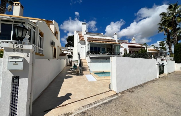 Resale - Villa - Villamartín