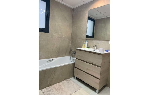 Herverkoop - Villa - Ciudad Quesada - 03170