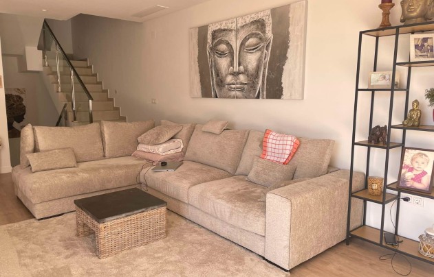 Herverkoop - Villa - Ciudad Quesada - 03170