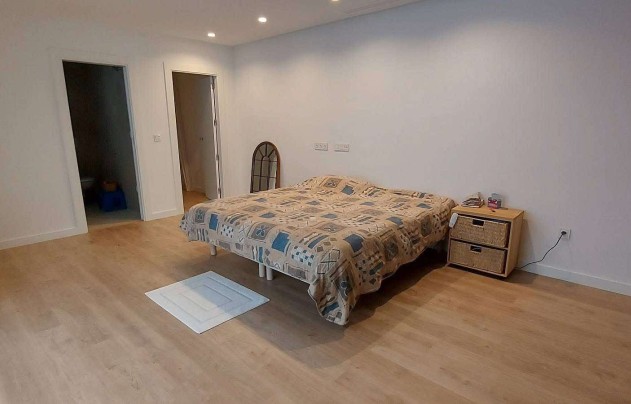 Herverkoop - Villa - Ciudad Quesada - 03170