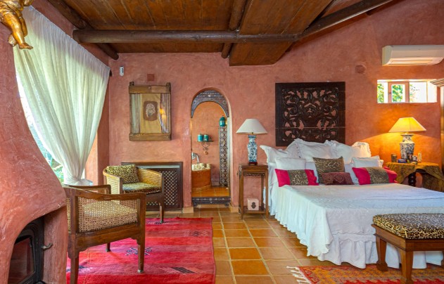 Resale - Villa - Benidorm
