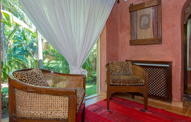 Resale - Villa - Benidorm