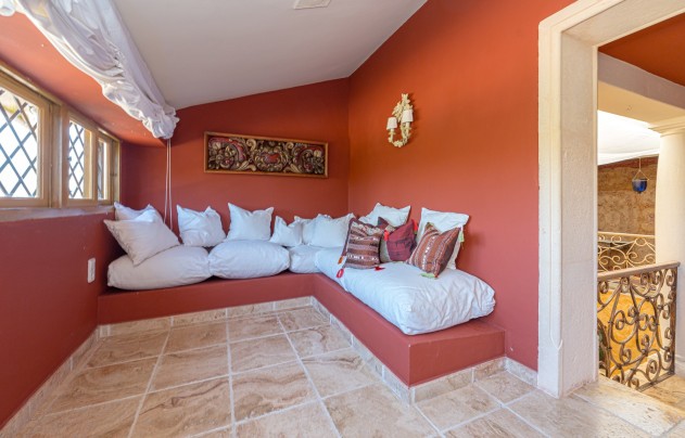 Resale - Villa - Benidorm