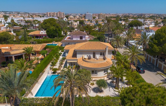 Resale - Villa - Orihuela Costa - Cabo Roig