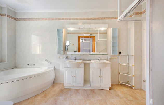 Resale - Villa - Orihuela Costa - Cabo Roig