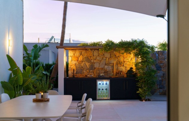 Resale - Villa - Orihuela Costa - Campos de Golf