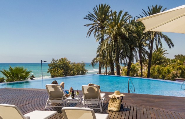 Resale - Villa - Orihuela Costa - Campos de Golf