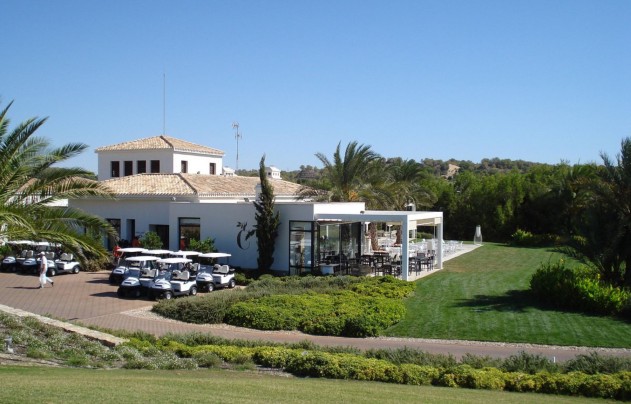 Resale - Villa - Orihuela Costa - Campos de Golf