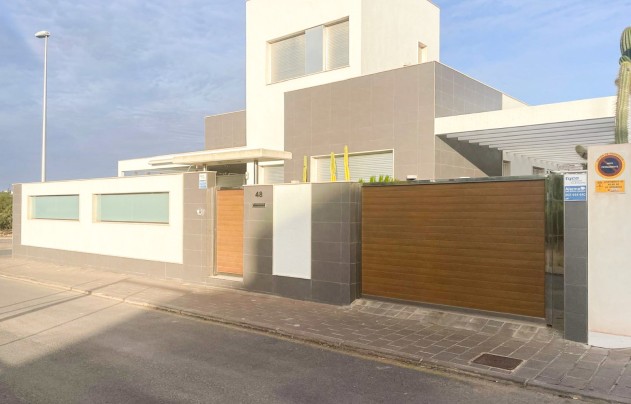 Herverkoop - Villa - Orihuela Costa - Mil Palmeras