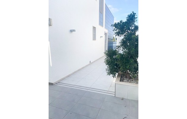 Herverkoop - Villa - Orihuela Costa - Mil Palmeras