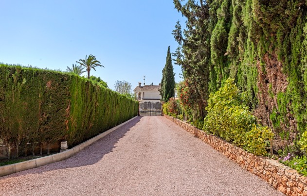 Herverkoop - Villa - Elche