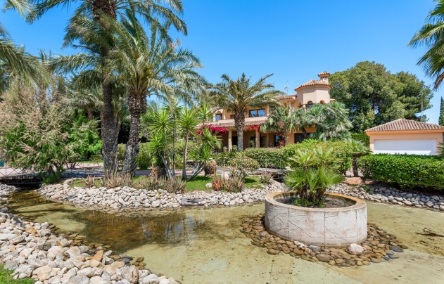 Herverkoop - Villa - Elche