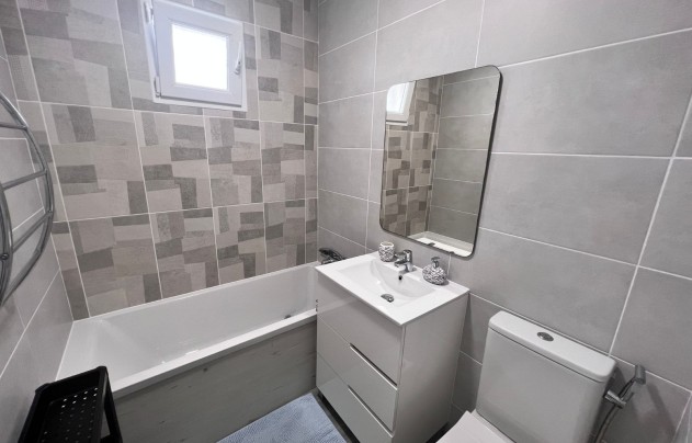 Resale - 5. Finca / Country Property - Elche - La Marina