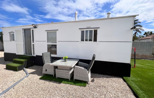 Resale - 5. Finca / Country Property - Elche - La Marina