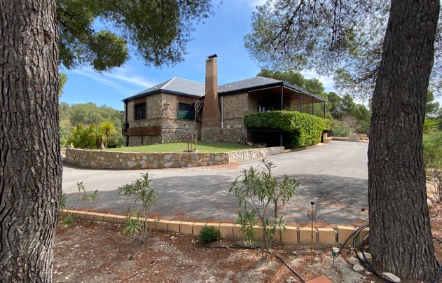 Resale - Villa - Sax