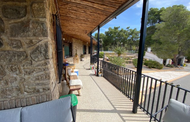 Resale - Villa - Sax