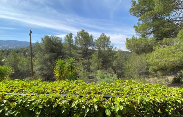 Resale - Villa - Sax