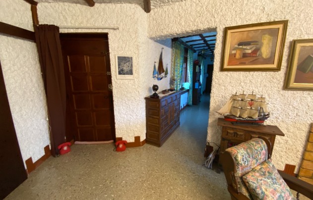 Resale - Villa - Sax