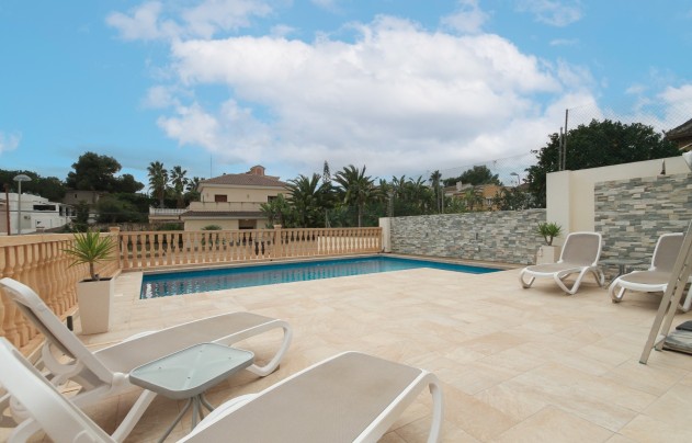 Resale - Villa - Torrevieja - Los Balcones